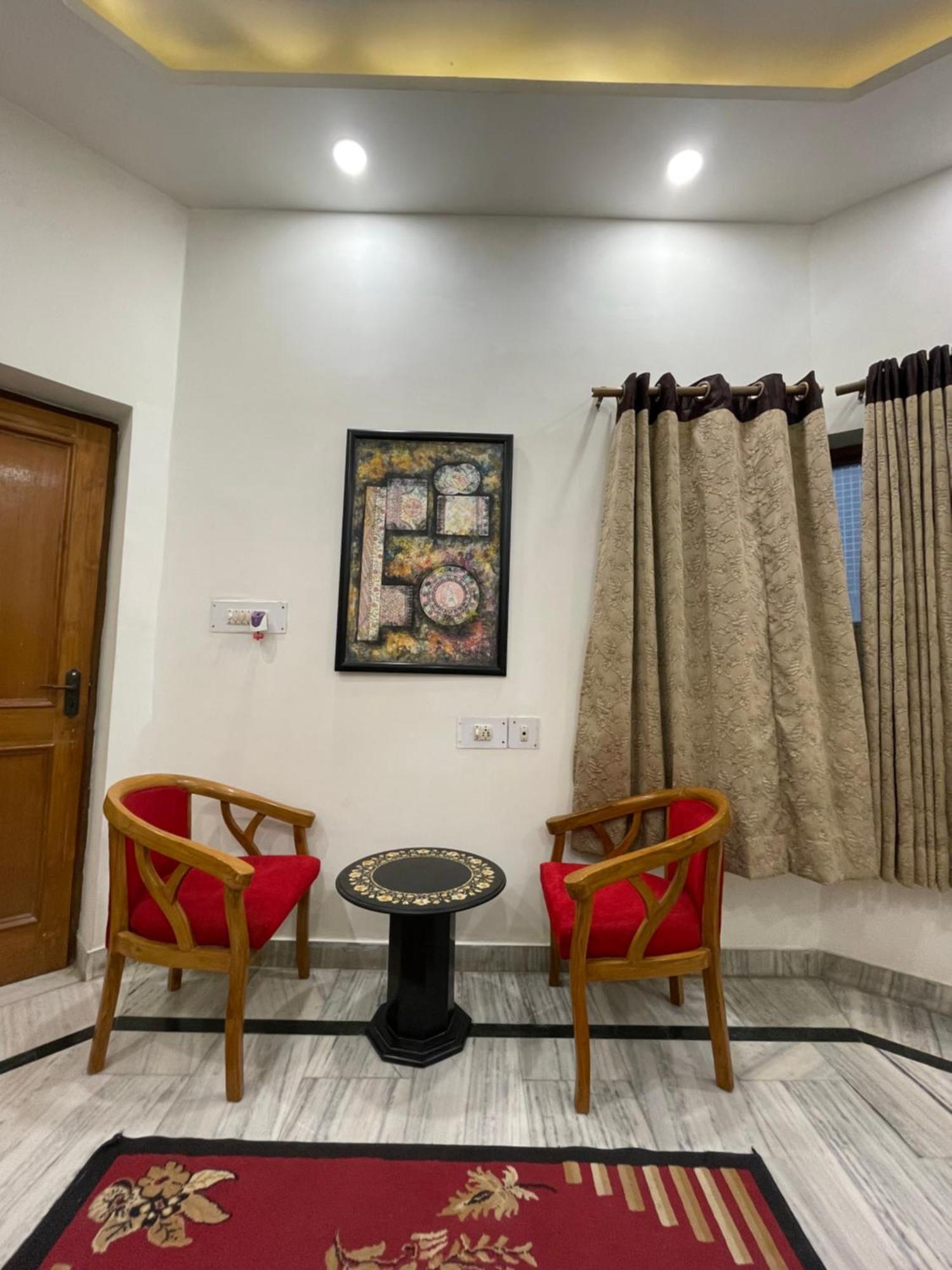 N Homestay Agra Tājganj Zewnętrze zdjęcie