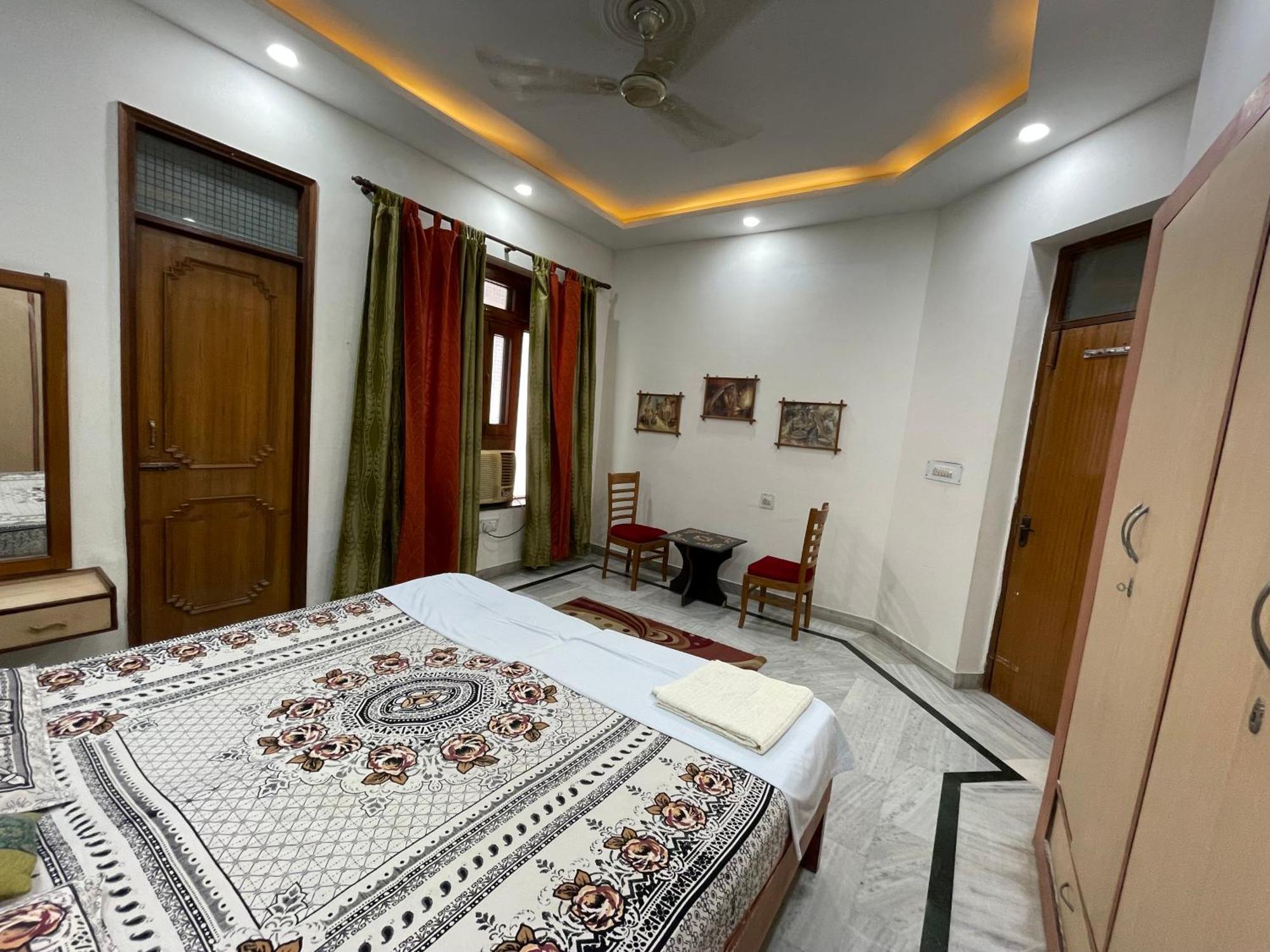 N Homestay Agra Tājganj Zewnętrze zdjęcie