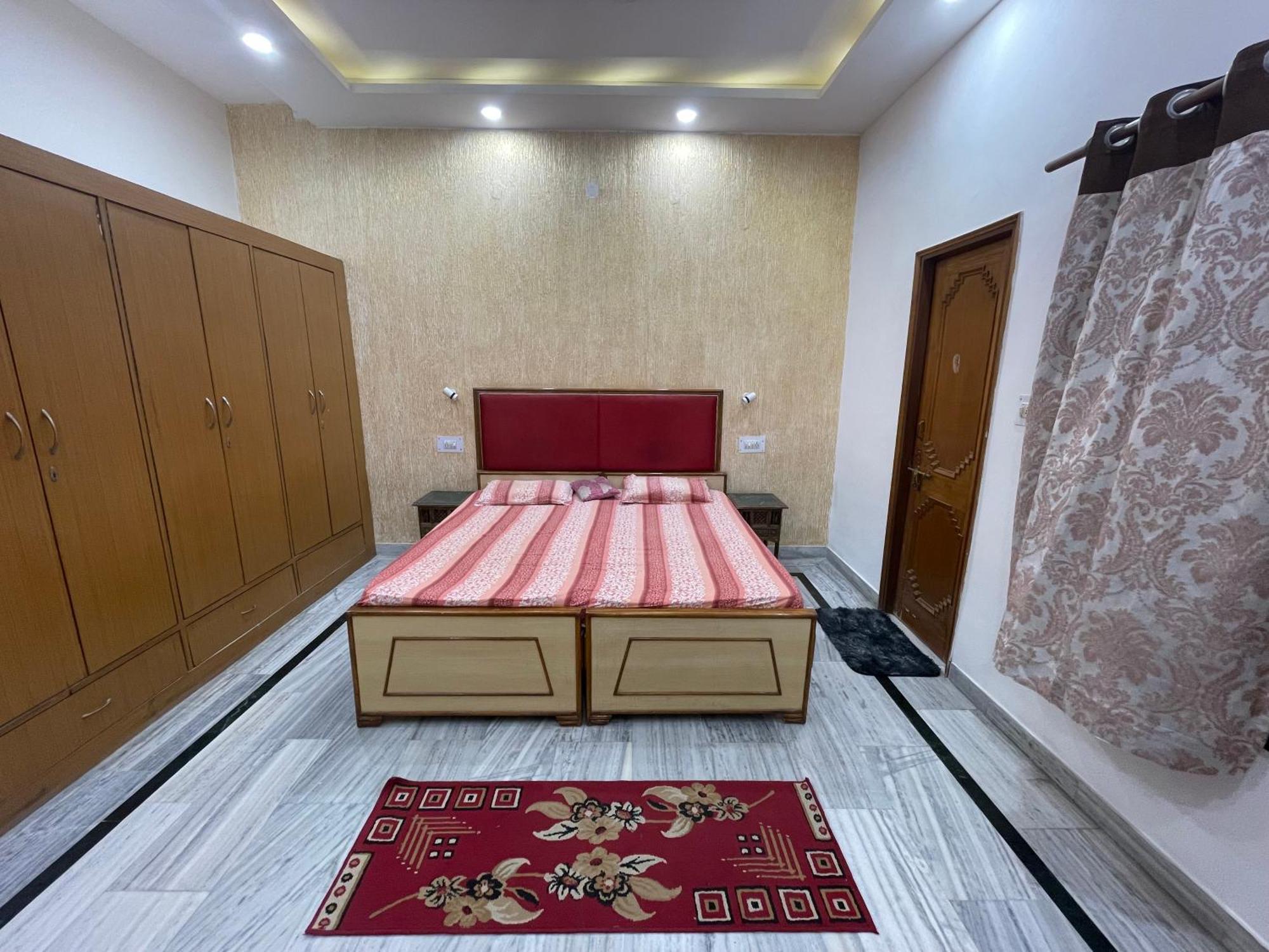 N Homestay Agra Tājganj Zewnętrze zdjęcie
