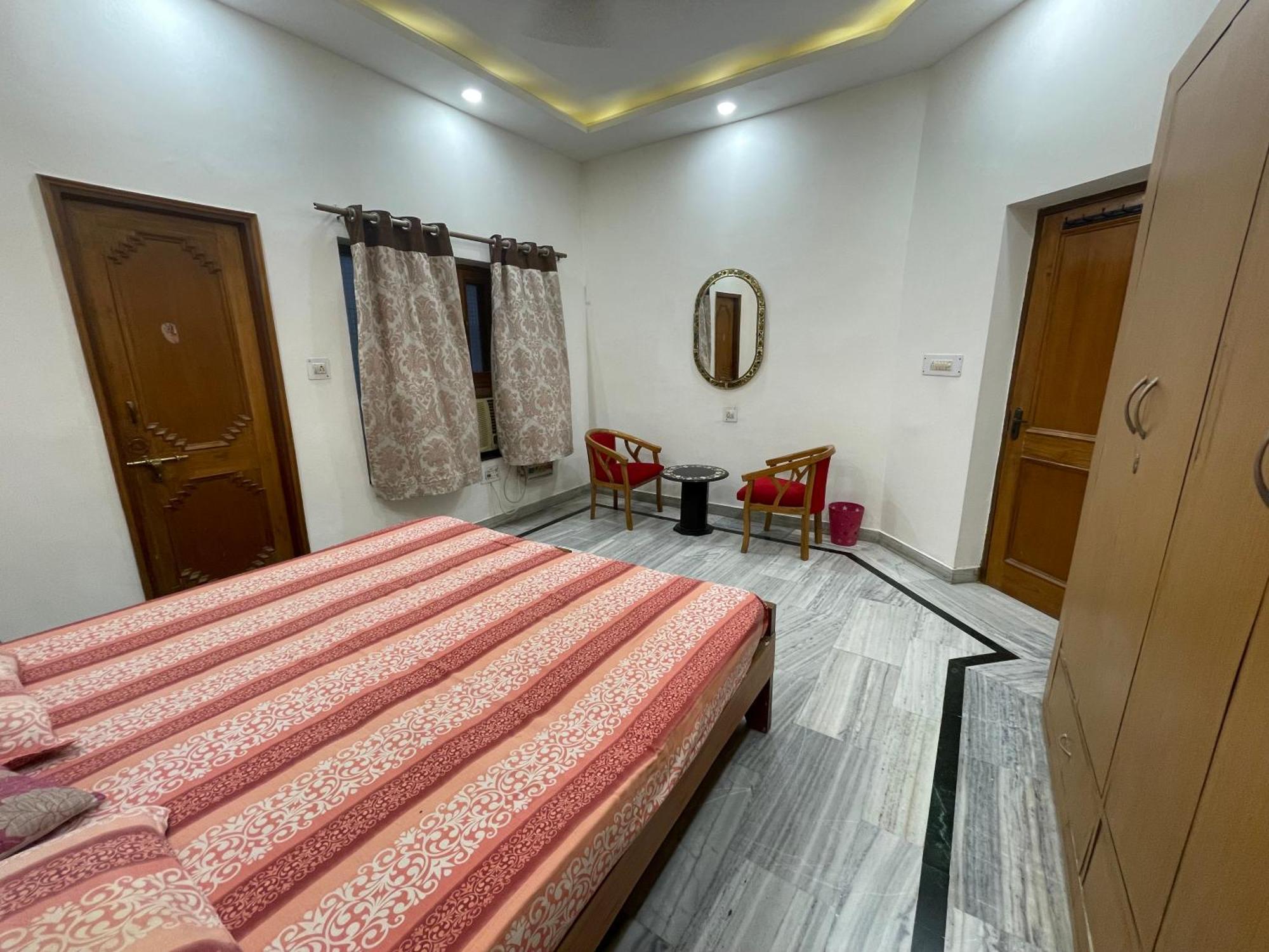 N Homestay Agra Tājganj Zewnętrze zdjęcie