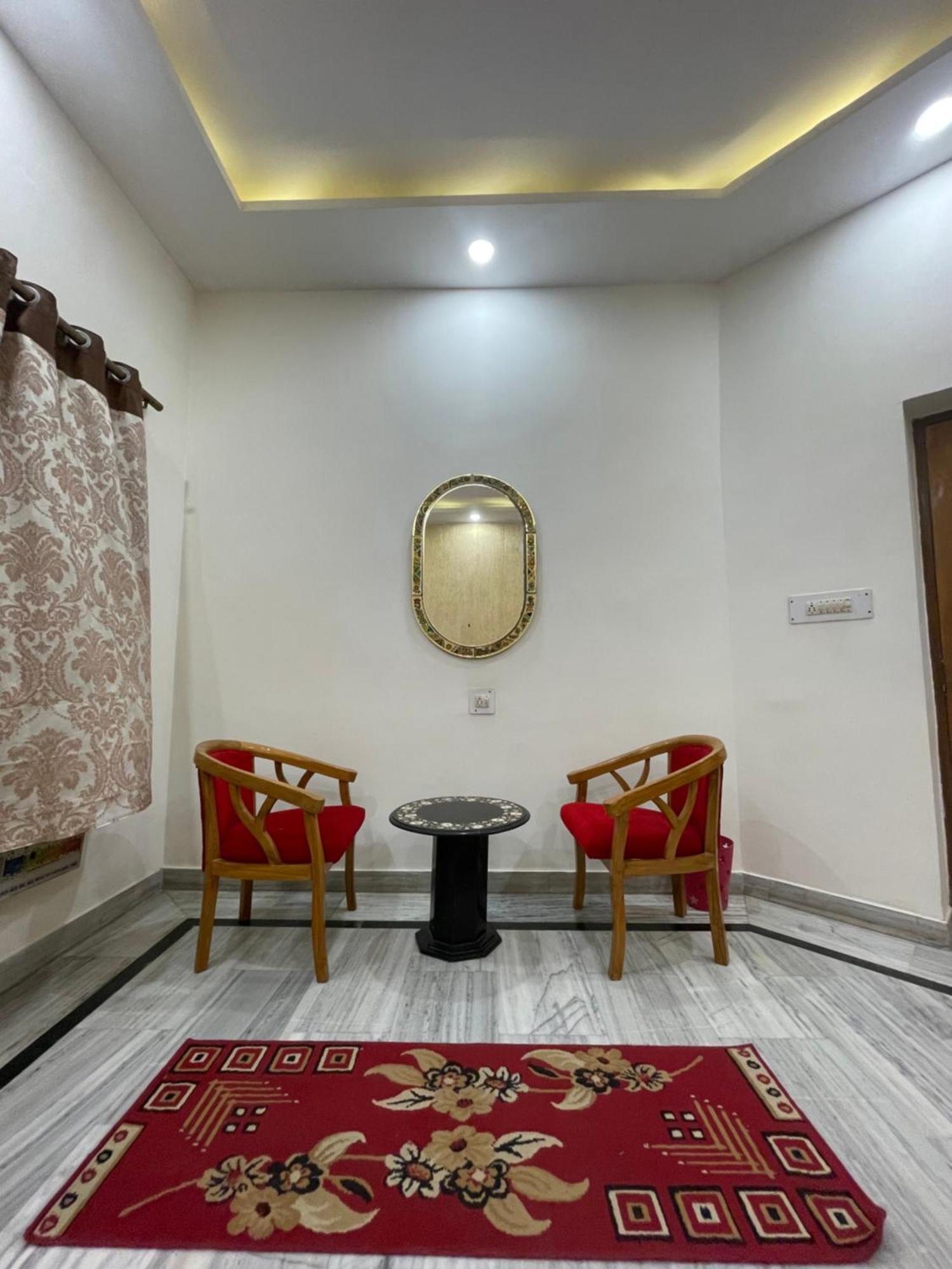 N Homestay Agra Tājganj Zewnętrze zdjęcie
