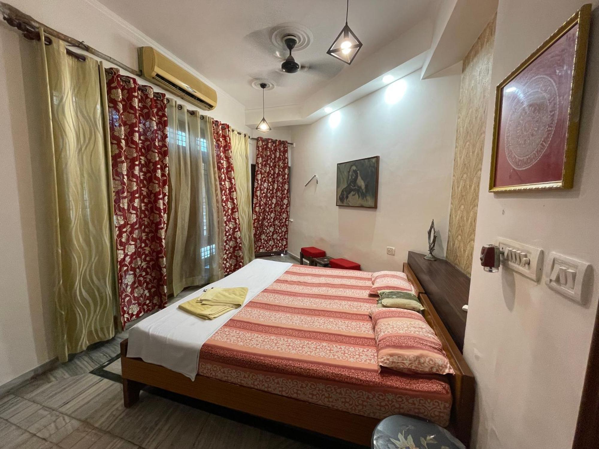 N Homestay Agra Tājganj Zewnętrze zdjęcie
